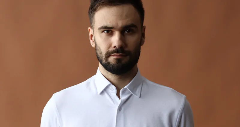 Slim Fit: що це таке та кому пасує?